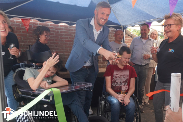 Opening woonhuis Stichting TIM (video & fotoboek)
