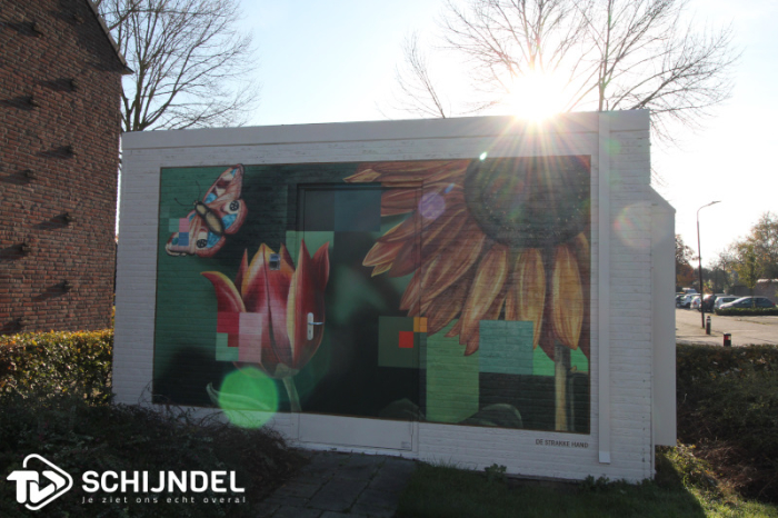 Onthulling muurschildering 'KPN-huisje' Bloemenwijk