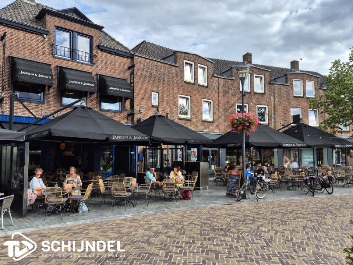 Dinershow 'Dansen bij Jansen LIVE'