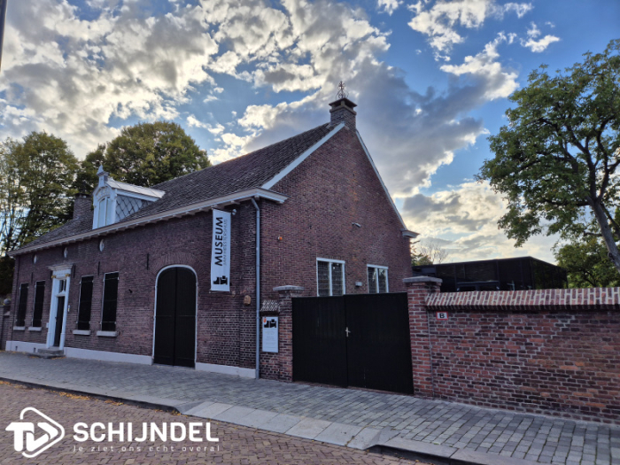 Van Portefeuille tot Passie: Een Afscheid in Kunst