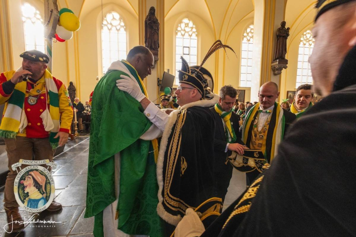 Carnavalsmis: Moment van bezinning tijdens feestgedruis