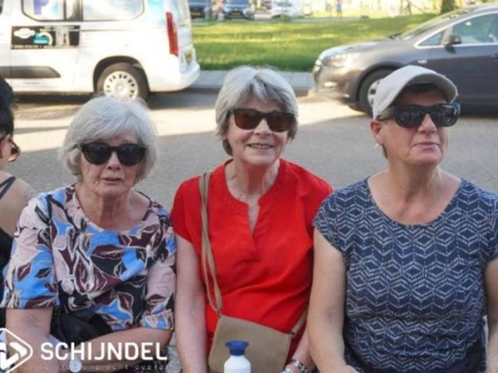 FOTOBOEK: Intocht avondvierdaagse
