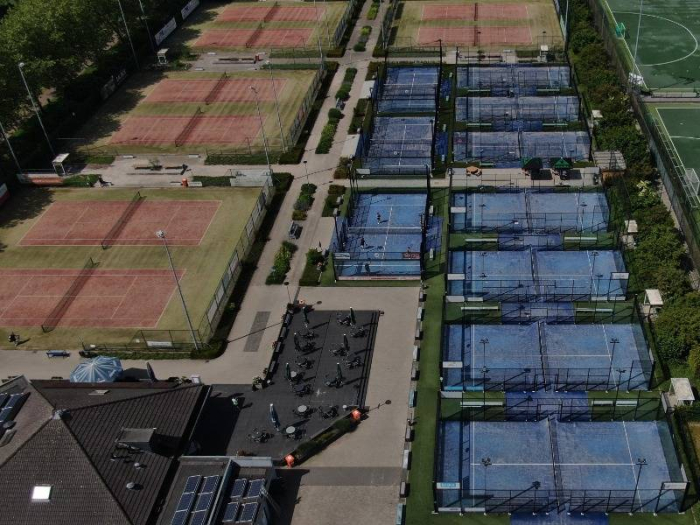 Nieuwe padelbanen bij TPV De Hopbel