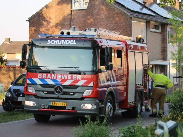 Kind opgesloten in badkamer; brandweer schiet te hulp
