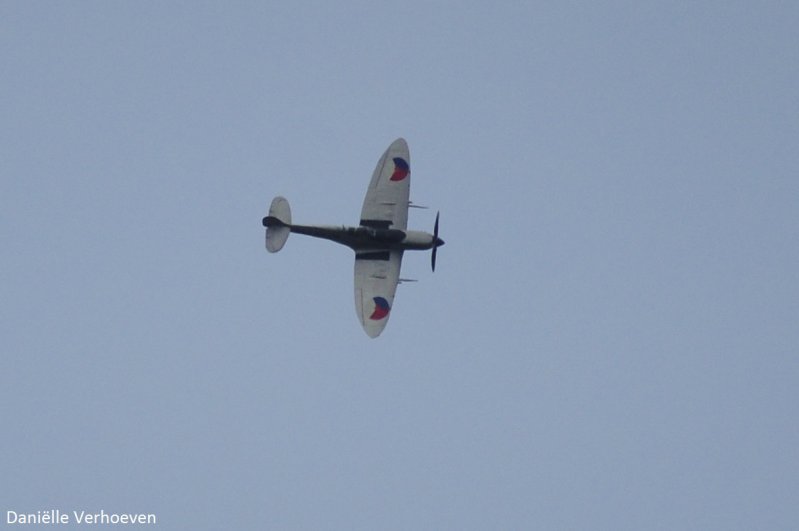 19 sept spitfire vliegtuig1