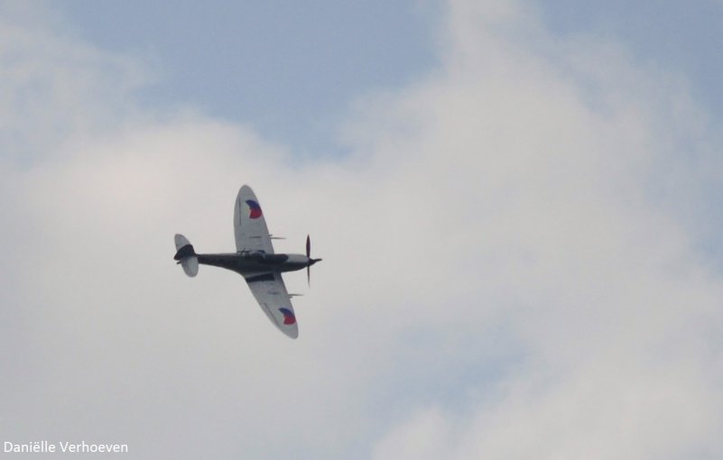 19 sept spitfire vliegtuig4