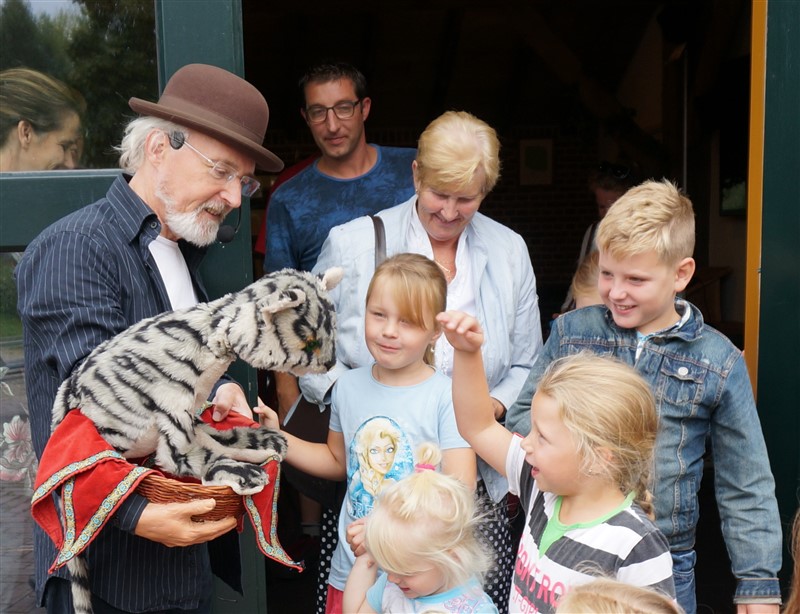 theaterdagkoosmetpoes 800 x 614