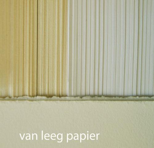 Kegtentoonstellingvanleegpapieruitsnee