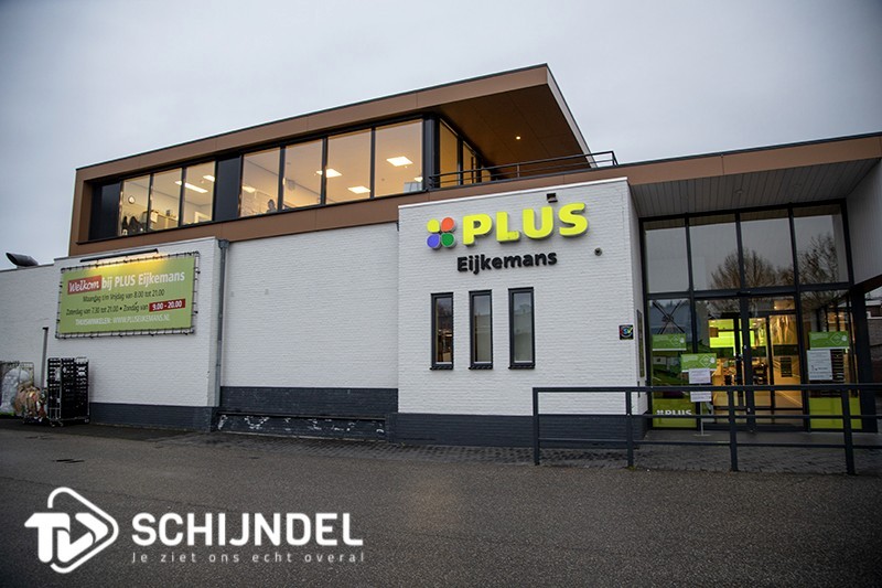 PLUS07001